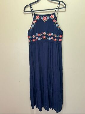 NWT Savanna Jane Embroidered Dress